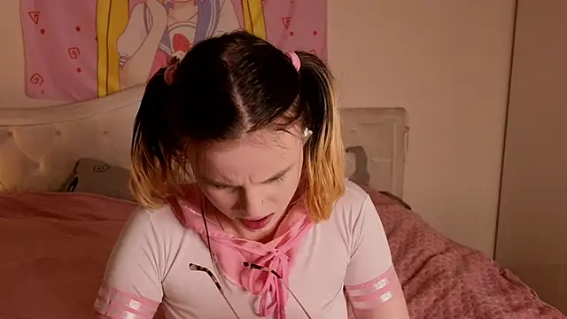 HanaMitsuri online show from November 20, 5:57 pm