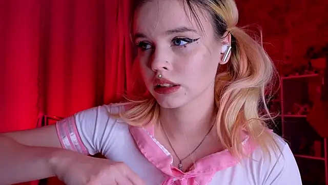 HanaMitsuri online show from March 15, 7:38 pm