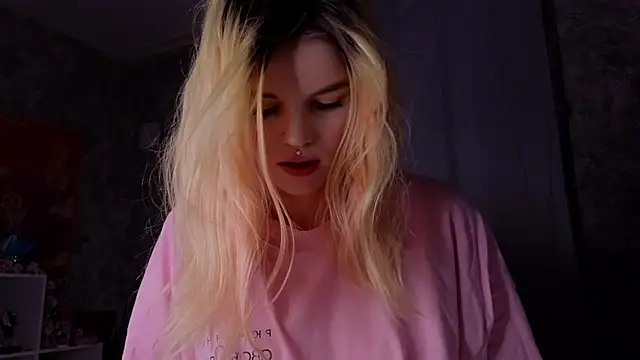 HanaMitsuri online show from January 13, 6:38 pm