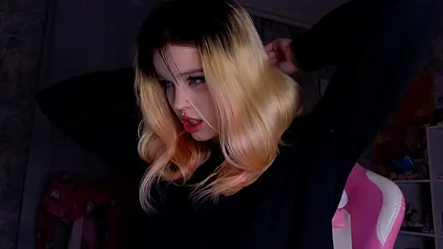 HanaMitsuri online show from March 1, 7:26 pm