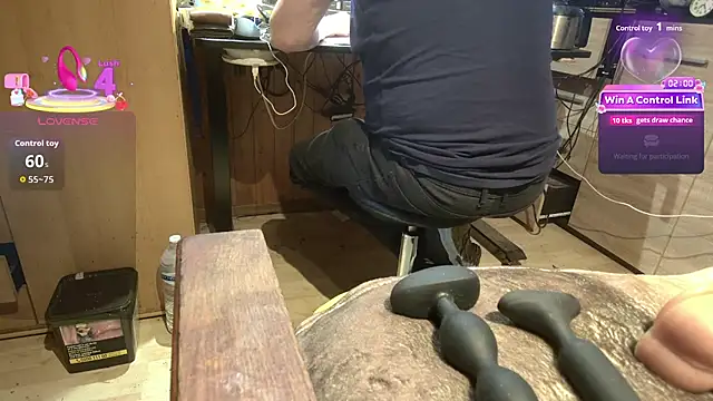 misteryman1956 online show from June 26, 5:24 am