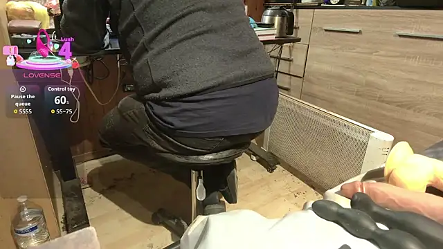 misteryman1956 online show from March 1, 8:09 pm