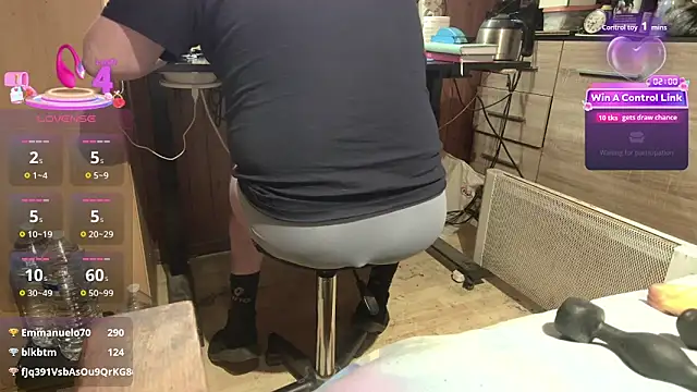 misteryman1956 online show from April 10, 6:37 pm