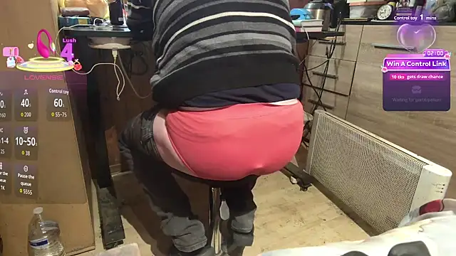 misteryman1956 online show from March 29, 9:44 am