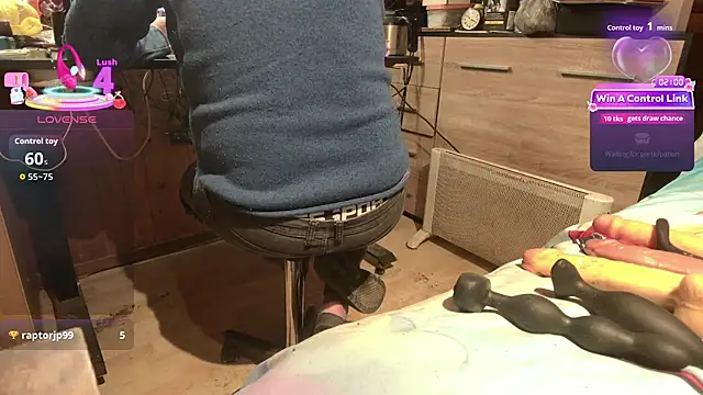 misteryman1956 online show from April 14, 8:19 am