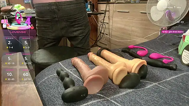 Snapshot of misteryman1956 chatting on September 27, 3:51 pm misteryman1956 online show from September 27, 3:51 pm