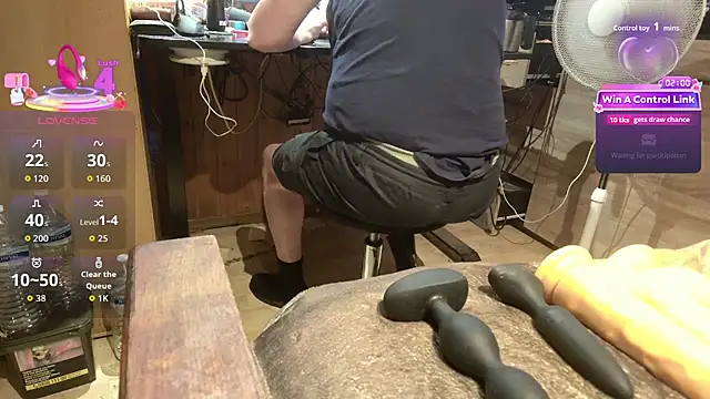 misteryman1956 online show from July 8, 7:31 am