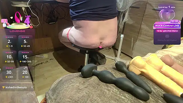 misteryman1956 online show from July 18, 5:54 pm