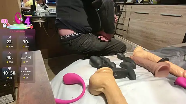 misteryman1956 online show from February 24, 7:15 pm