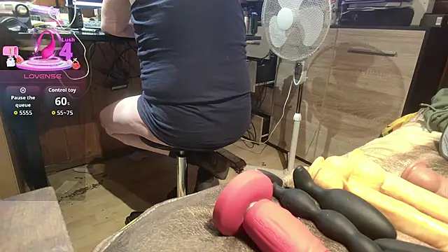 misteryman1956 online show from July 23, 5:09 pm