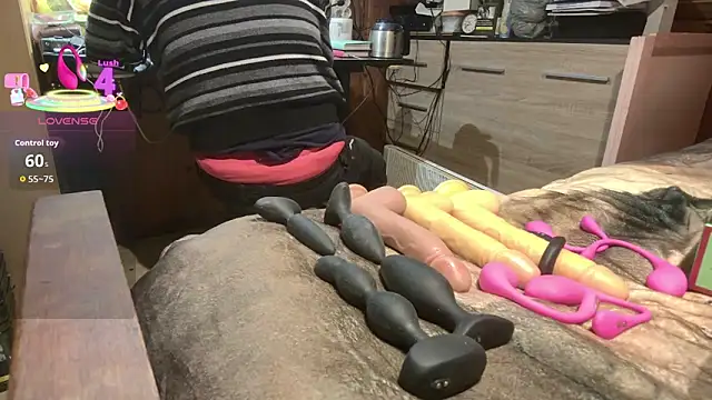 misteryman1956 online show from June 9, 8:43 pm