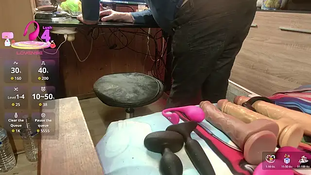 misteryman1956 online show from October 30, 10:24 am