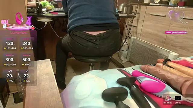 misteryman1956 online show from November 18, 7:00 am