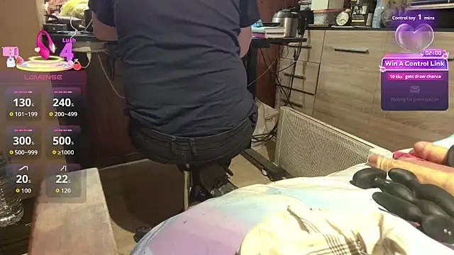 Snapshot of misteryman1956 chatting on April 24, 5:20 am misteryman1956 online show from April 24, 5:20 am