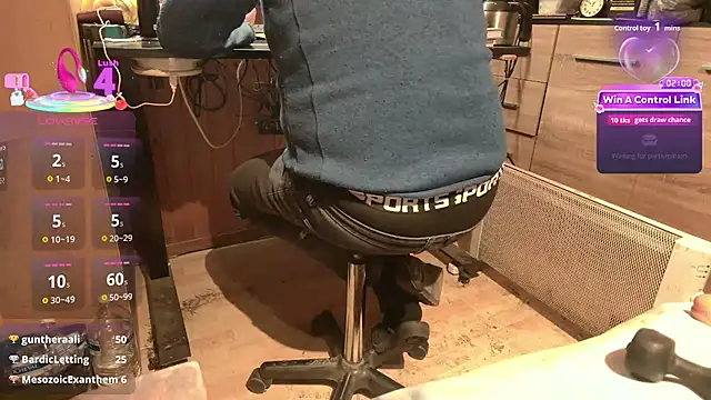 misteryman1956 online show from April 13, 8:07 am