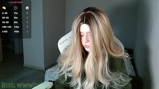 Snapshot of LizaKisses chatting on January 13, 7:56 am LizaKisses online show from January 13, 7:56 am