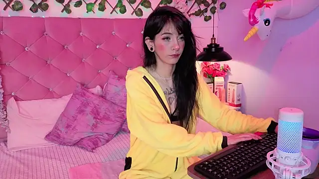 lauren evans96 online show from April 8, 2:57 am