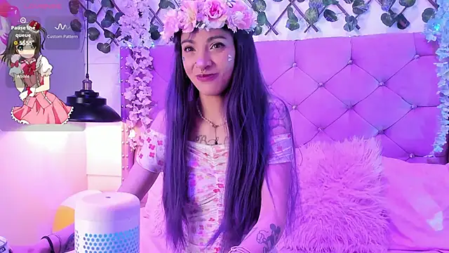 Snapshot of lauren_evans96 chatting on October 15, 2:43 am lauren evans96 online show from October 15, 2:43 am