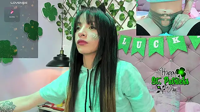 Snapshot of lauren_evans96 chatting on March 16, 4:34 pm lauren evans96 online show from March 16, 4:34 pm