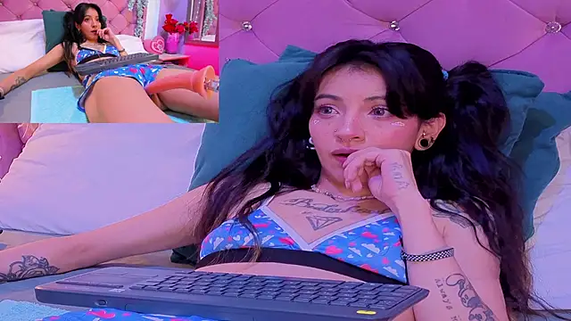 Snapshot of lauren_evans96 chatting on September 17, 3:41 am lauren evans96 online show from September 17, 3:41 am