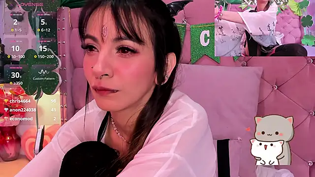 Snapshot of lauren_evans96 chatting on March 20, 4:40 am lauren evans96 online show from March 20, 4:40 am