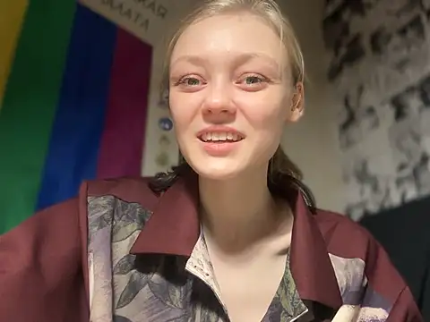 Snapshot of Midnight_Mystery chatting on December 25, 9:54 pm Midnight Mystery online show from December 25, 9:54 pm