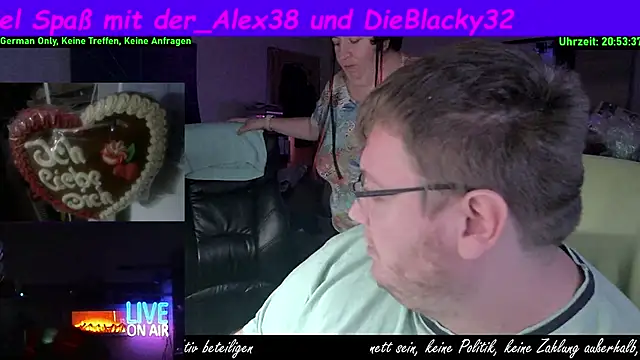 Snapshot of der_alex38 chatting on October 12, 6:53 pm der alex38 online show from October 12, 6:53 pm