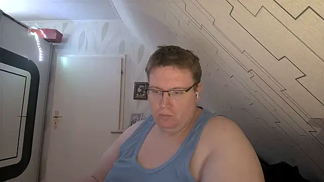 Snapshot of der_alex38 chatting on February 12, 10:15 pm der alex38 online show from February 12, 10:15 pm