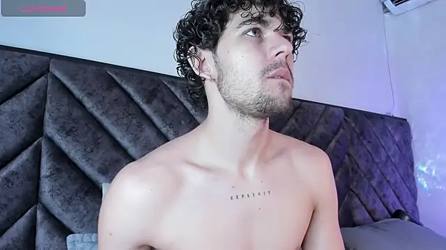 Luca ferrer  online show from February 13, 3:06 am