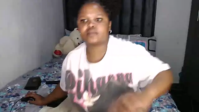 Snapshot of BootyliciousbustyX33 chatting on June 30, 4:29 pm BootyliciousbustyX33 online show from June 30, 4:29 pm