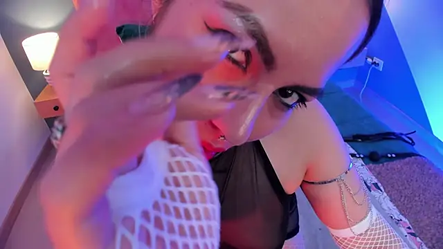 Snapshot of delilah_fix chatting on November 25, 8:20 pm delilah fix online show from November 25, 8:20 pm