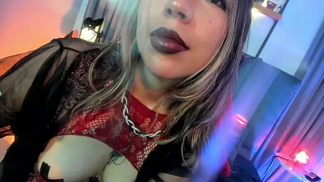 delilah fix online show from April 1, 9:23 pm