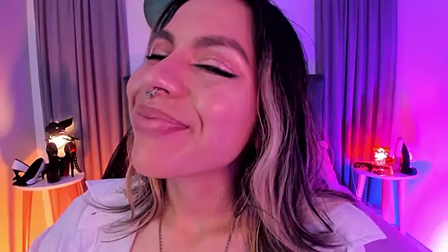 delilah fix online show from March 21, 9:19 pm