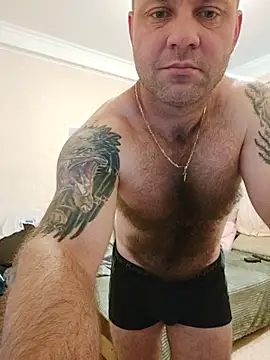 Snapshot of Crek666 chatting on July 13, 3:39 am Crek666 online show from July 13, 3:39 am