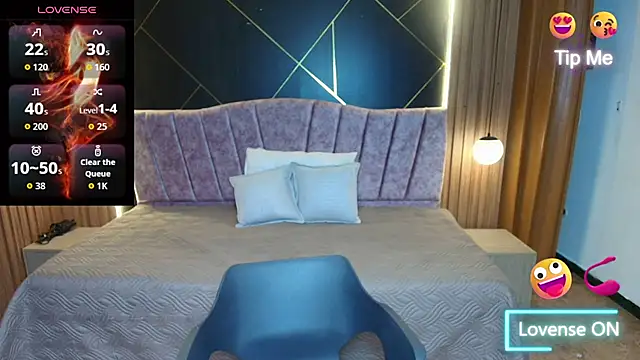NatashaMason  online show from April 29, 7:31 pm