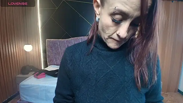 NatashaMason  online show from April 13, 7:29 pm