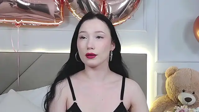 LeilaLow online show from February 18, 12:17 pm