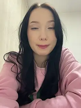 LeilaLow online show from February 26, 2:16 pm