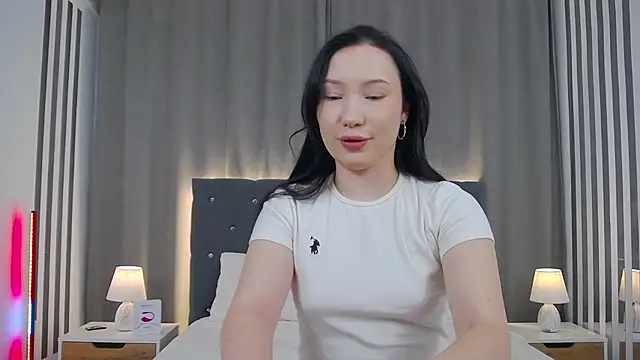 LeilaLow online show from January 11, 12:12 pm