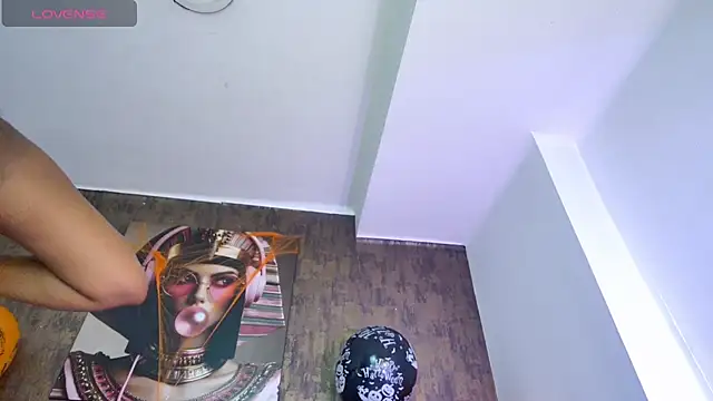 nicole  parker1 online show from October 24, 7:13 pm