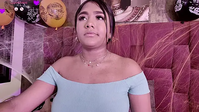 nicole  parker1 online show from October 26, 9:20 am