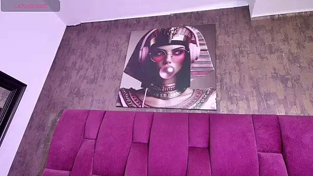 nicole  parker1 online show from November 7, 6:01 pm