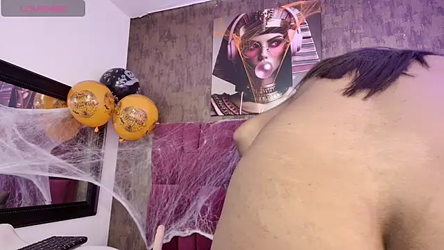 nicole  parker1 online show from October 28, 6:18 pm