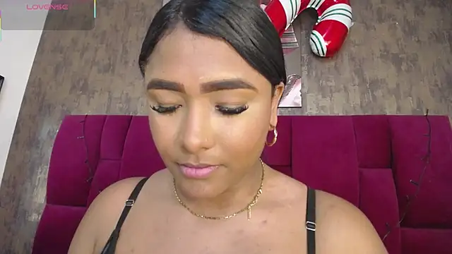 nicole  parker1 online show from December 15, 7:09 pm