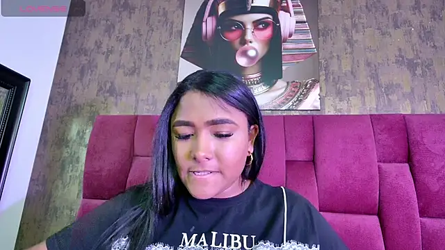 nicole  parker1 online show from November 15, 6:45 pm