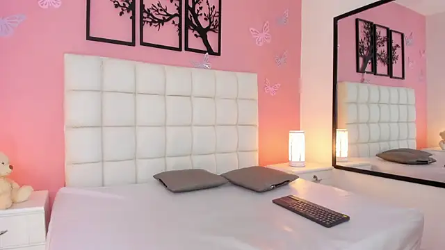 RenataJhonson  online show from March 11, 4:30 am