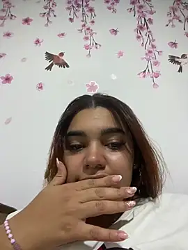 Snapshot of Anny_arango_ chatting on September 19, 3:32 am Anny arango online show from September 19, 3:32 am