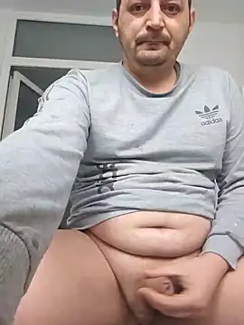 Snapshot of just_funhd chatting on January 12, 8:04 am just funhd online show from January 12, 8:04 am