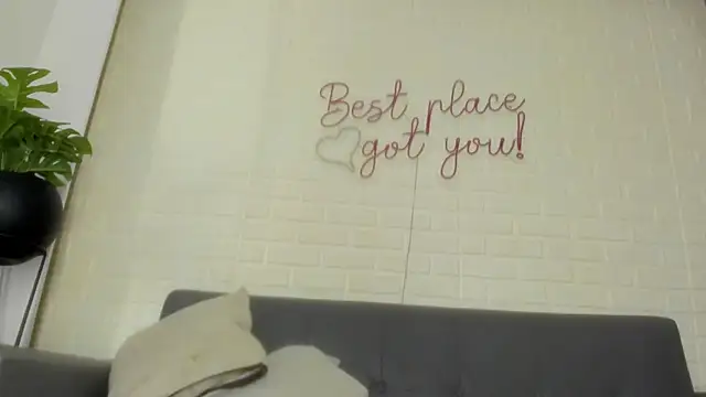 karina gomez 18 online show from February 19, 11:40 am