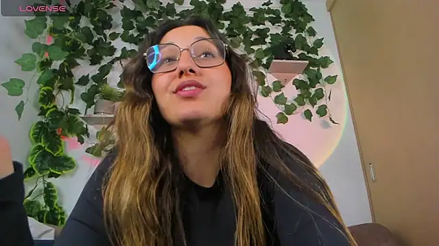 nataliepeterson online show from February 23, 7:11 am